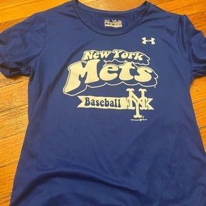 Under Armour NY Mets tShirt Jersey 
Fits like womans S